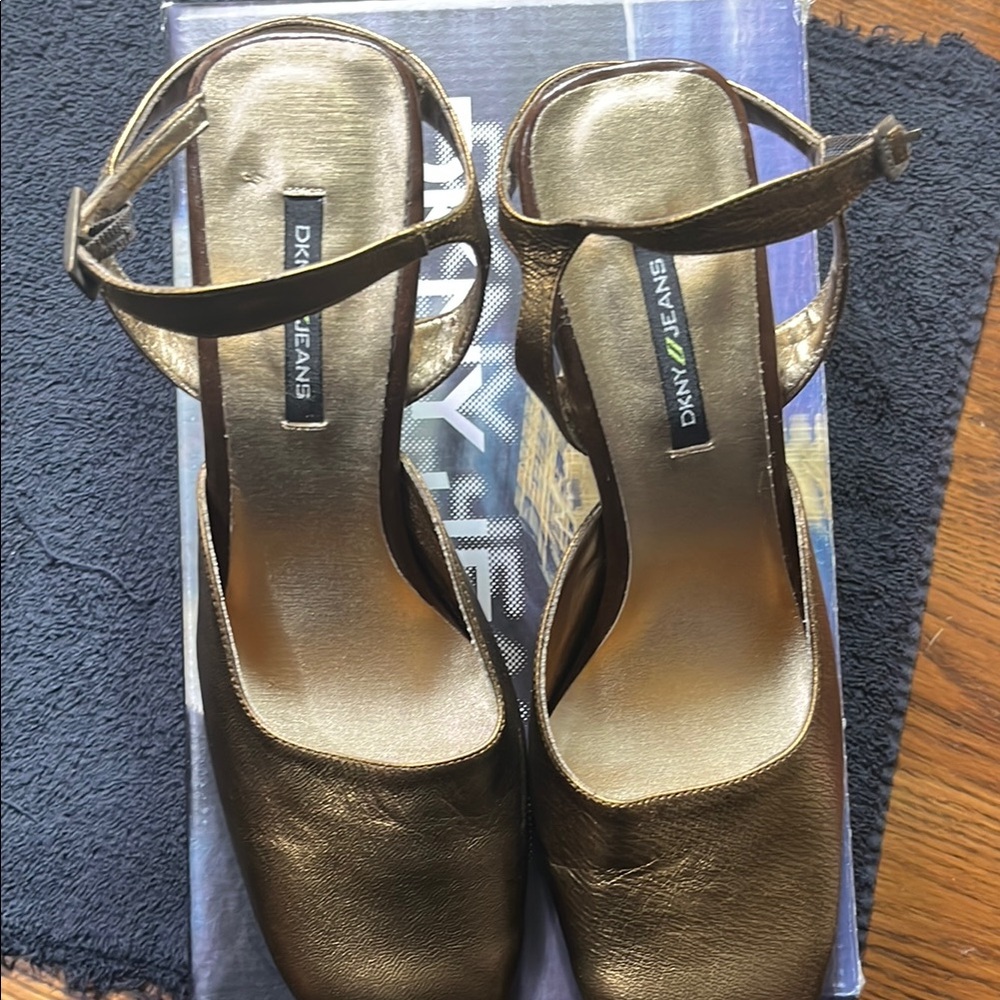 DKNY Gold Slingback Heels with Rounded Toe - Picture 14 of 14
